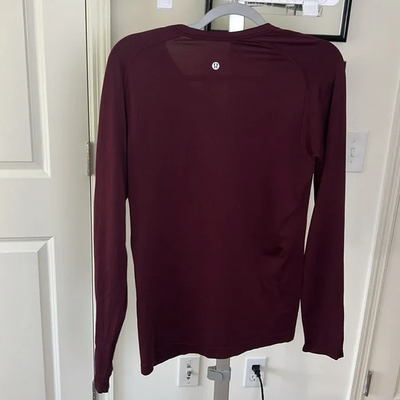 Men’s Maroon Lululemon Long Sleeve Polo - Picture 2 of 2